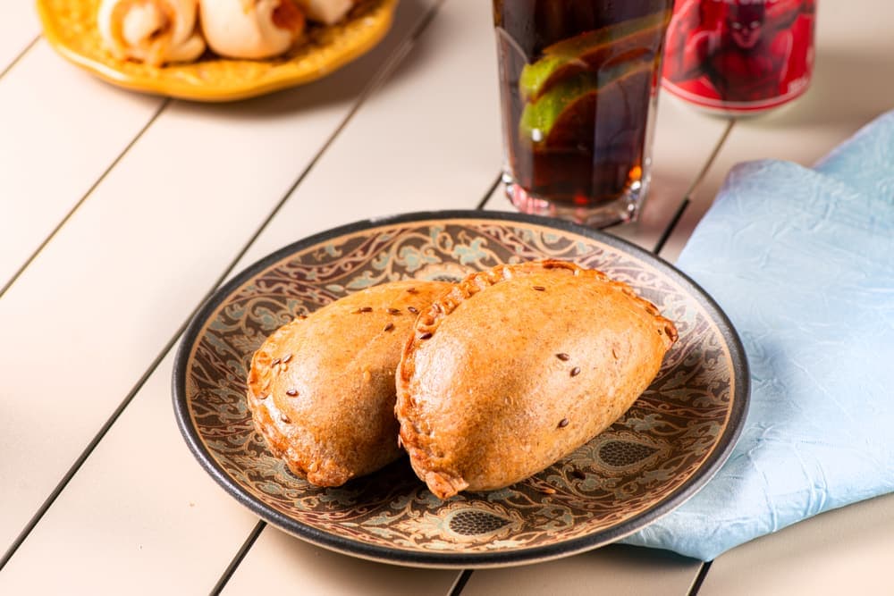 Pastéis assados na tábua.